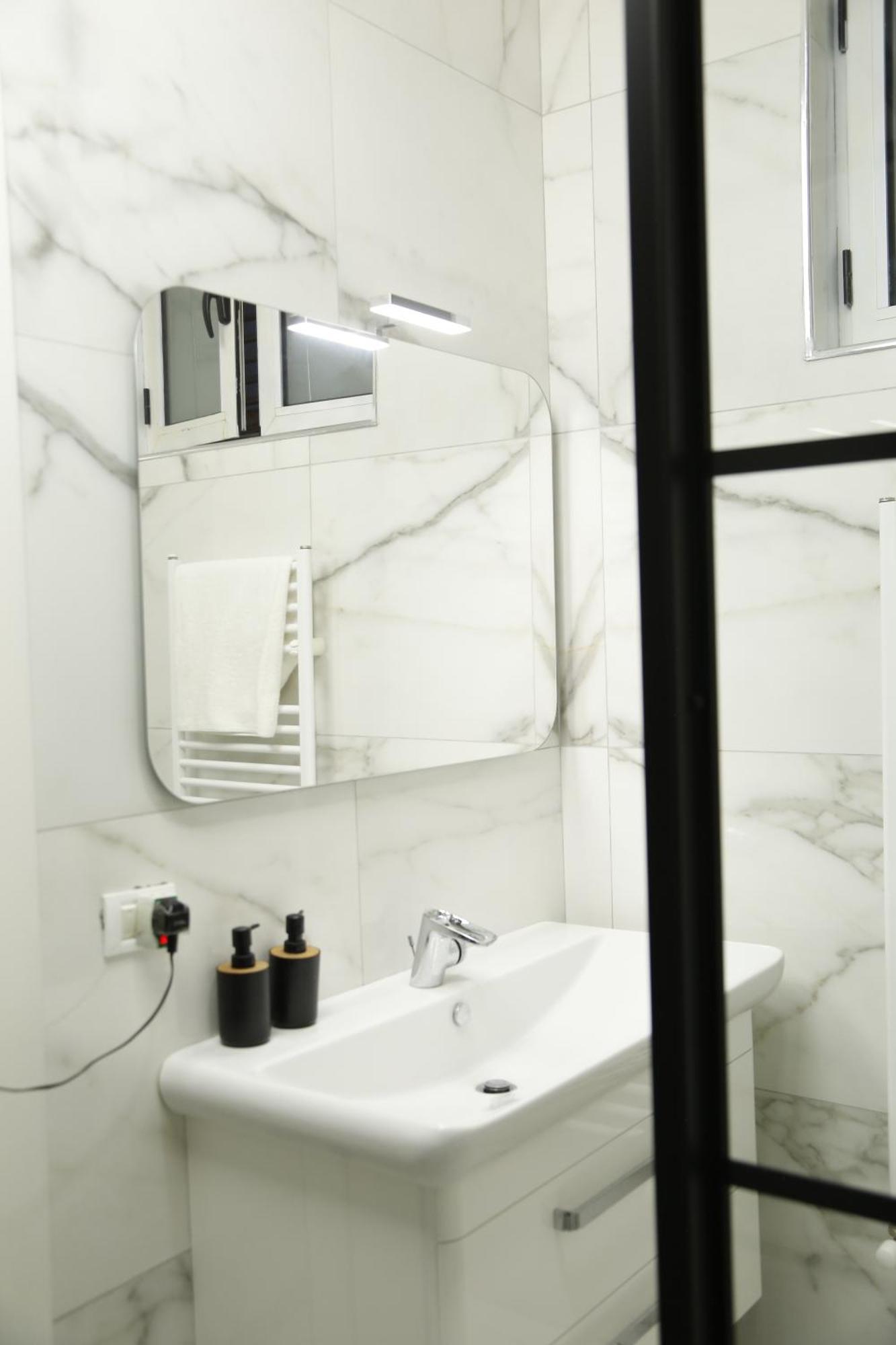 Albi Apartment ติรานา ภายนอก รูปภาพ