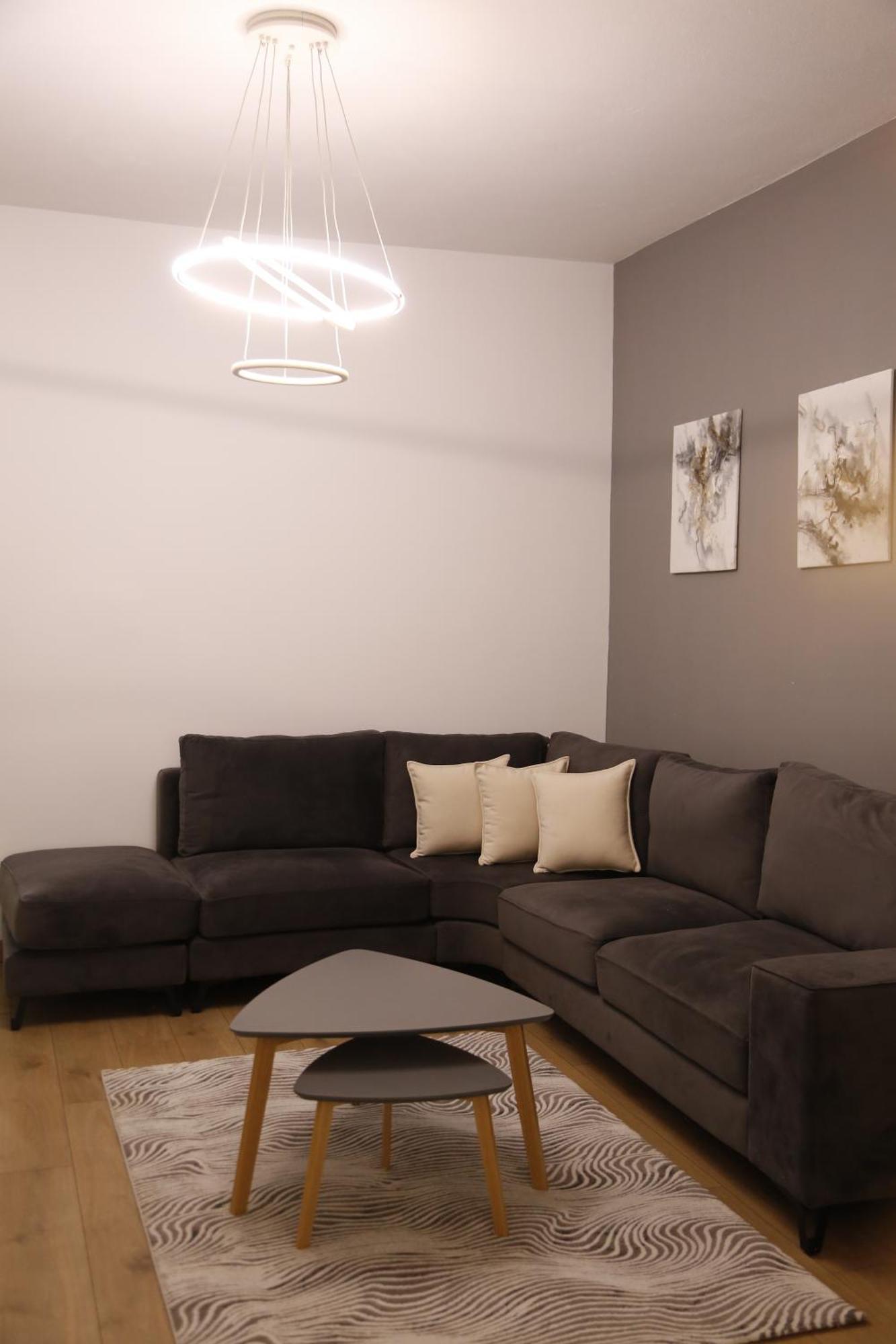 Albi Apartment ติรานา ภายนอก รูปภาพ